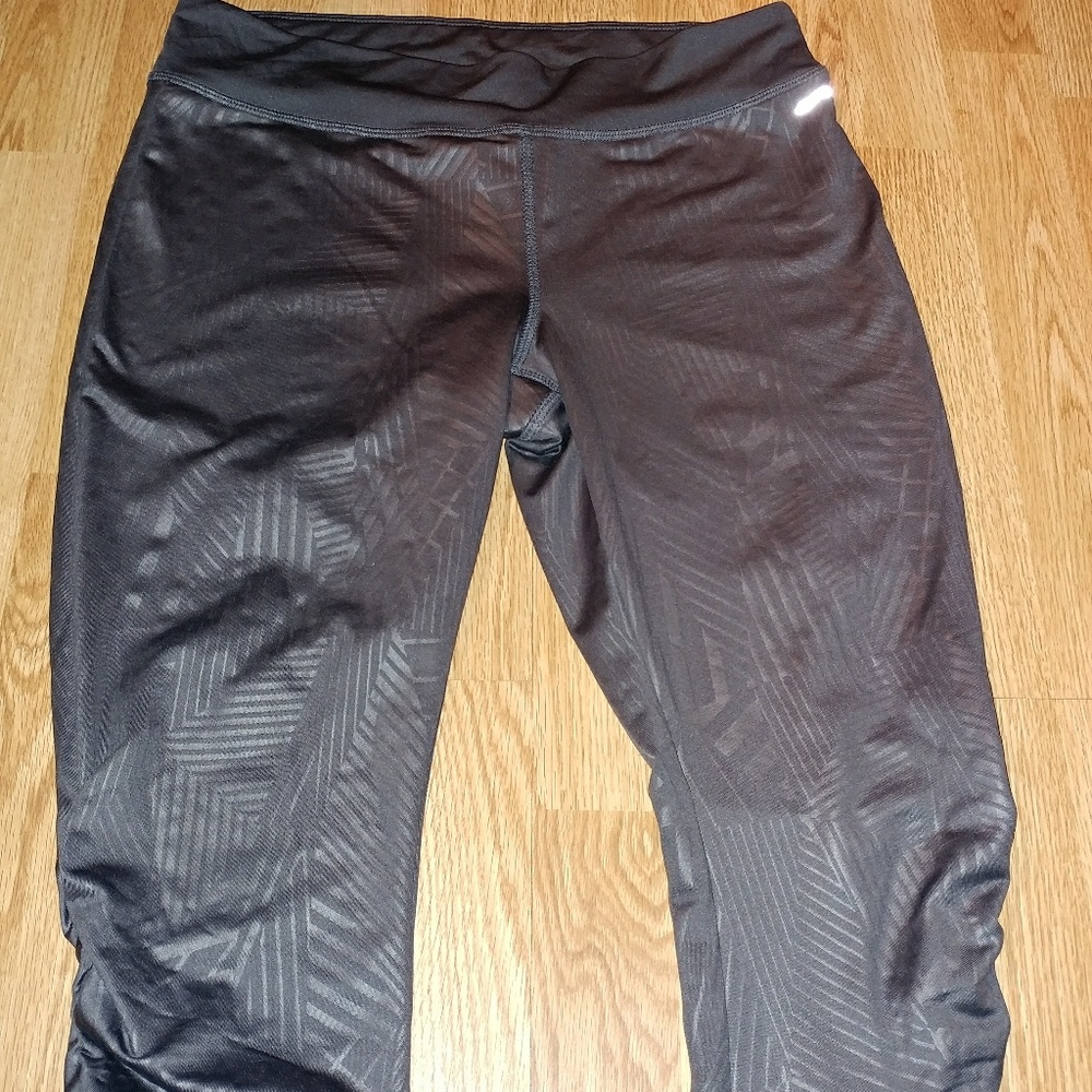 Large Jockey Athletic crop leggings